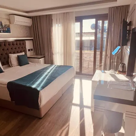 Отель Maritime Boutique
