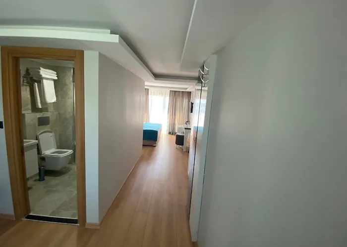 Maritime Boutique מלון 3*